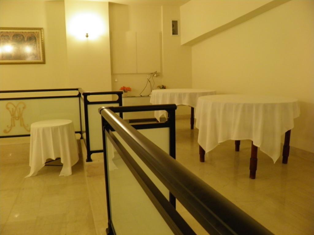 Hotel Meletiou Thebes 외부 사진